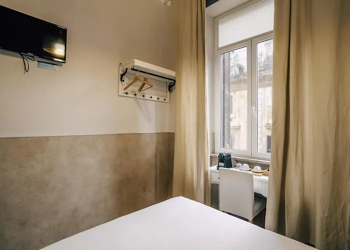 Mirabilia House 4*